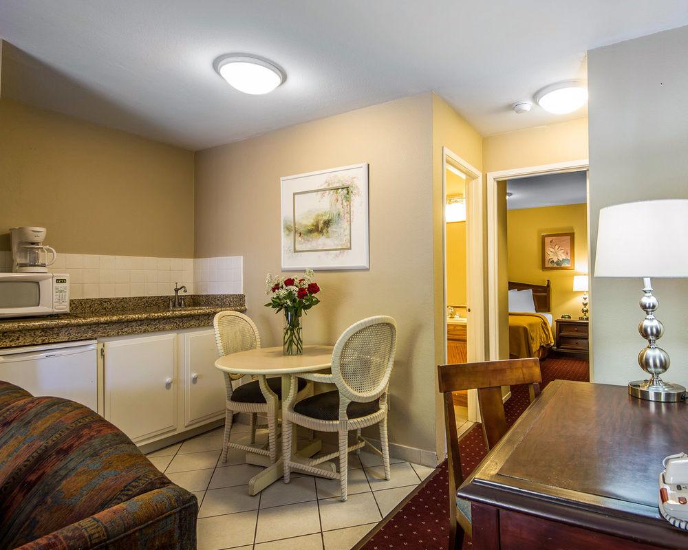 Scottish Fairway Inn Μοντερέι Εξωτερικό φωτογραφία