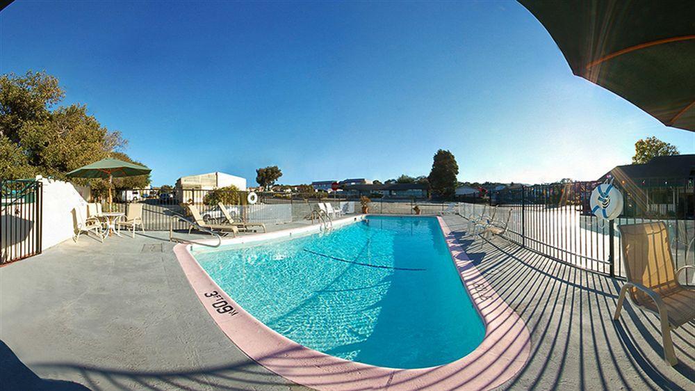 Scottish Fairway Inn Μοντερέι Εξωτερικό φωτογραφία